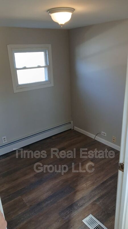 Glenmoore House: 1994 Creek Road