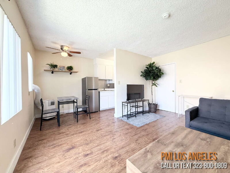 Los Angeles Condo: 1497 West 29th Street