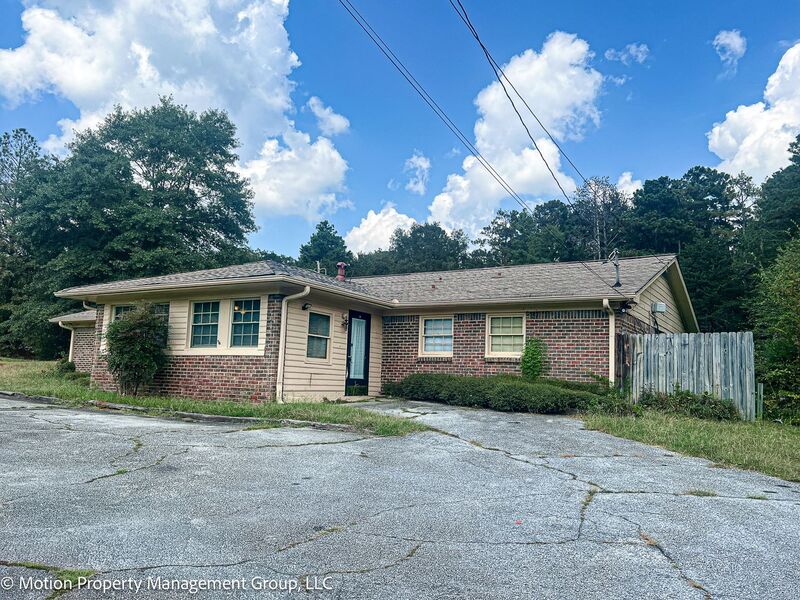 Lithonia House: 7410 Union Grove