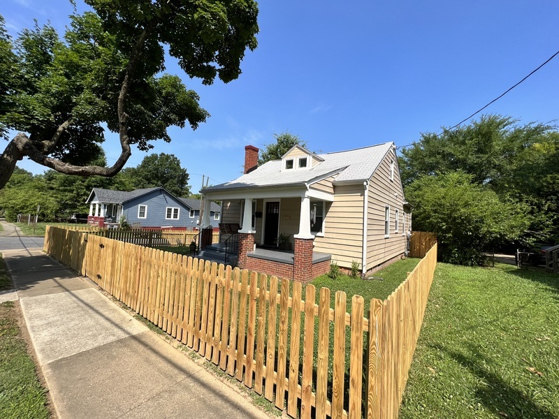 Richmond House: 1819 Ingram ave