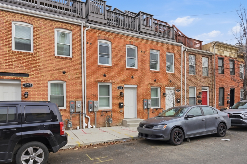 Baltimore Townhome: 2210 Cambridge Street