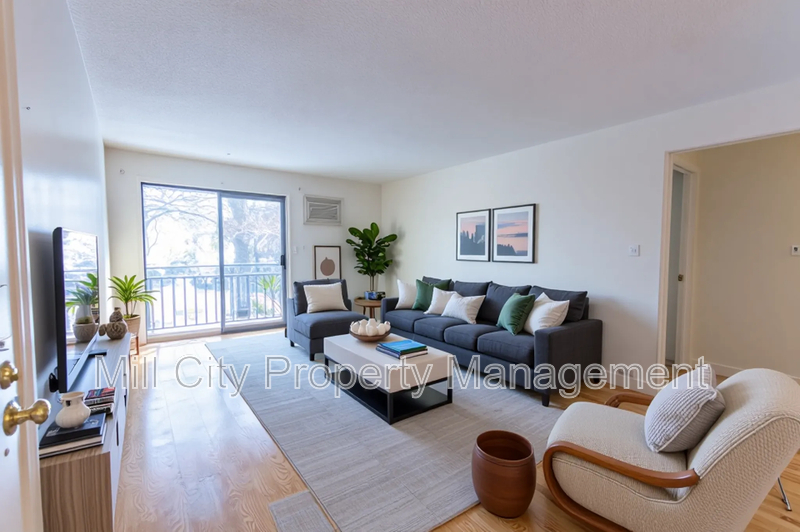 Manchester Condo: 23 Country Club Dr - 1040