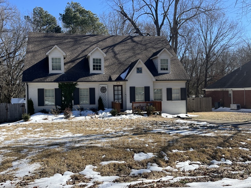 Arlington House: 4118 Fonta Rd