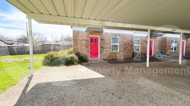 Request a Viewing for 2117 Fleur De Lis Court Tenant Turner