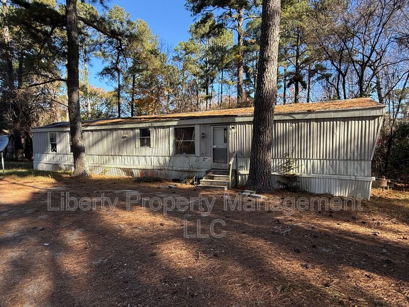 Carthage House: 144 New Hope Cir