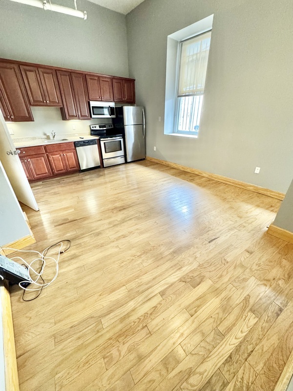 Richmond Condo: 114 Virginia st