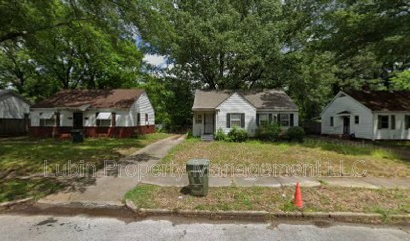 Memphis House: 1108 Goodman St