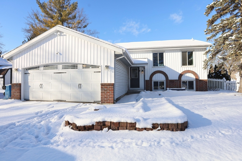 Grand Rapids House: 2115 Brook Trails Court Southeast