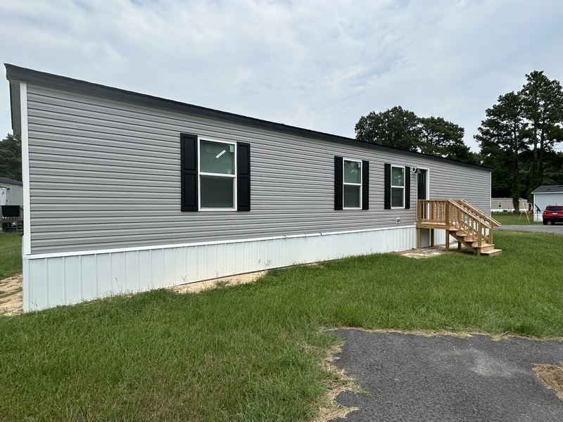 Sumter House: 327A Picardy Drive