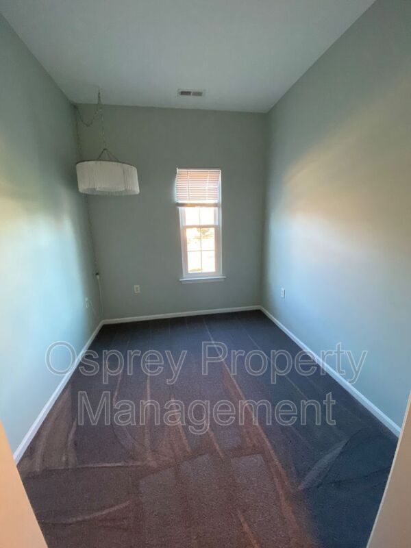 Rent Special Alert! Move in by 01/15 and enjoy 1/2 off January’s rent! - Photo 11