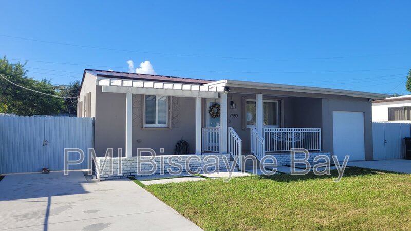 Miami House: 7380 Southwest 35th Street