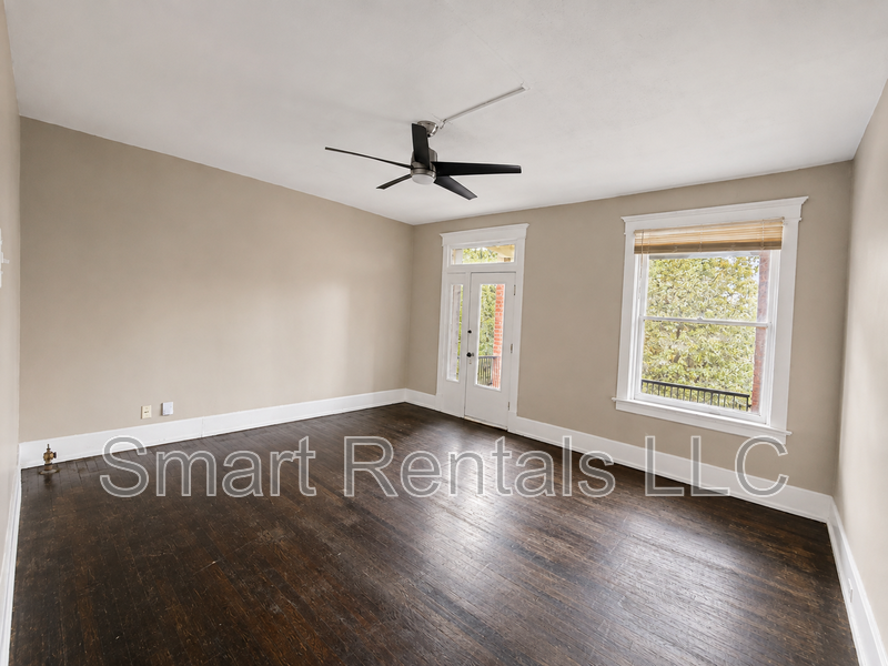 St. Louis Condo: 3640 Shaw - 2W
