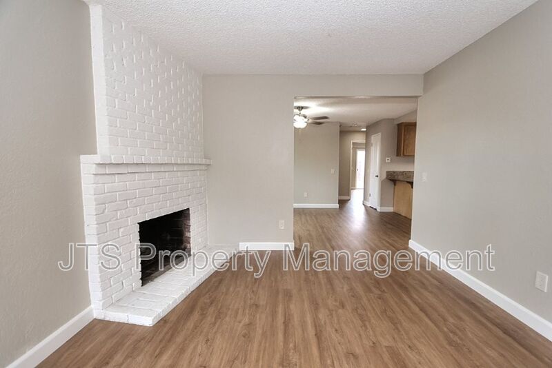 Sacramento Condo: 2010 Wyda Way