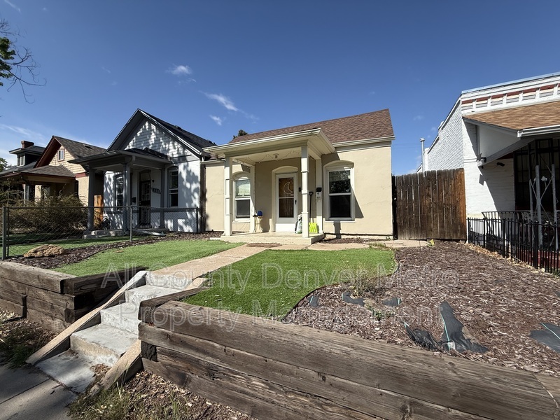 Denver House: 831 N Elati Street
