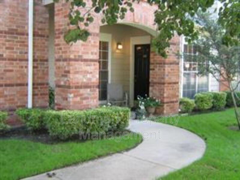 Plano Condo: 2524 Preston Road