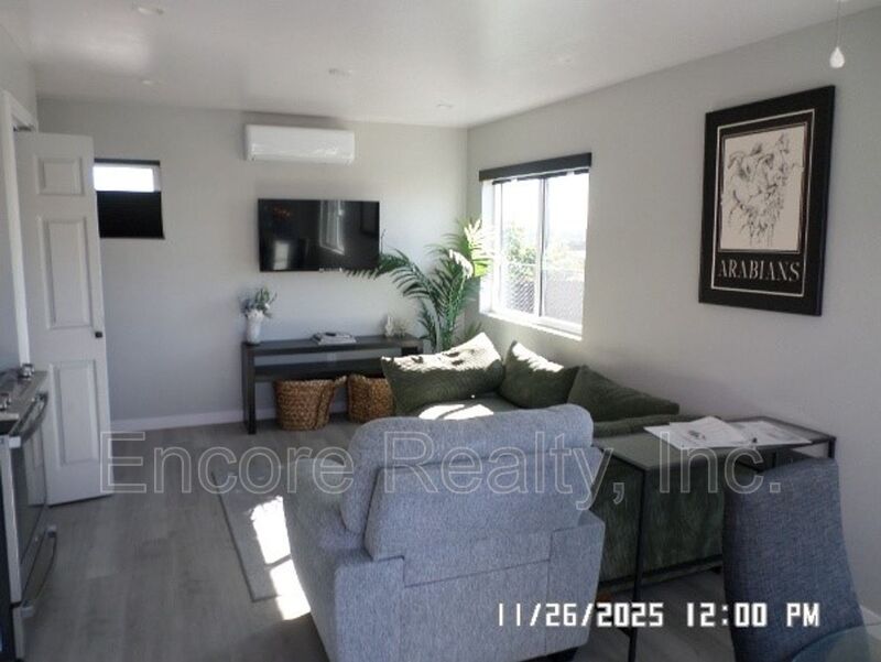 San Diego House: 1930 Abbe St