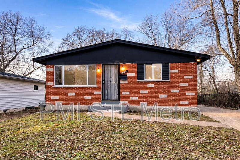 St. Louis House: 10189 Count Dr