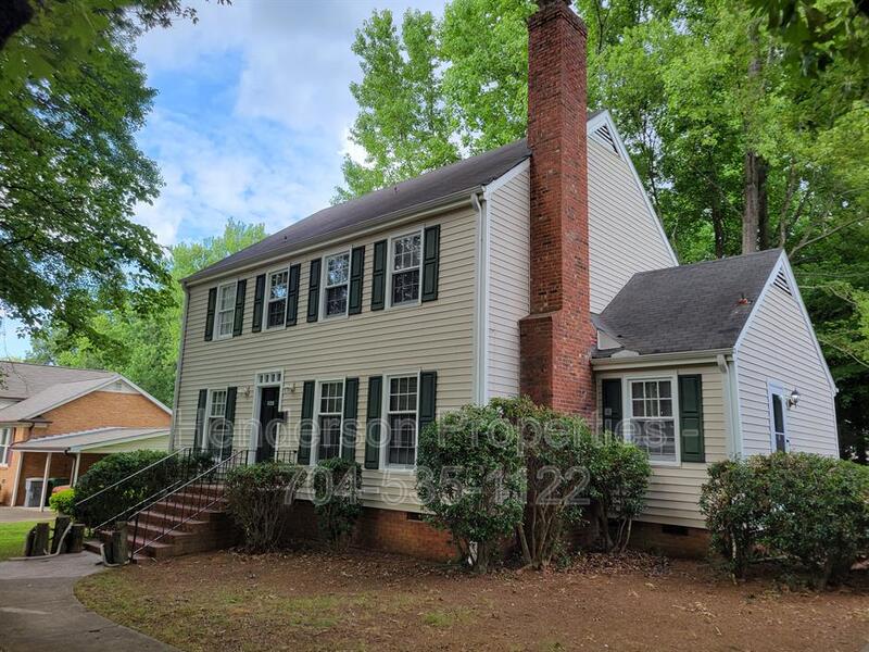 Charlotte House: 5843 Haddington Drive