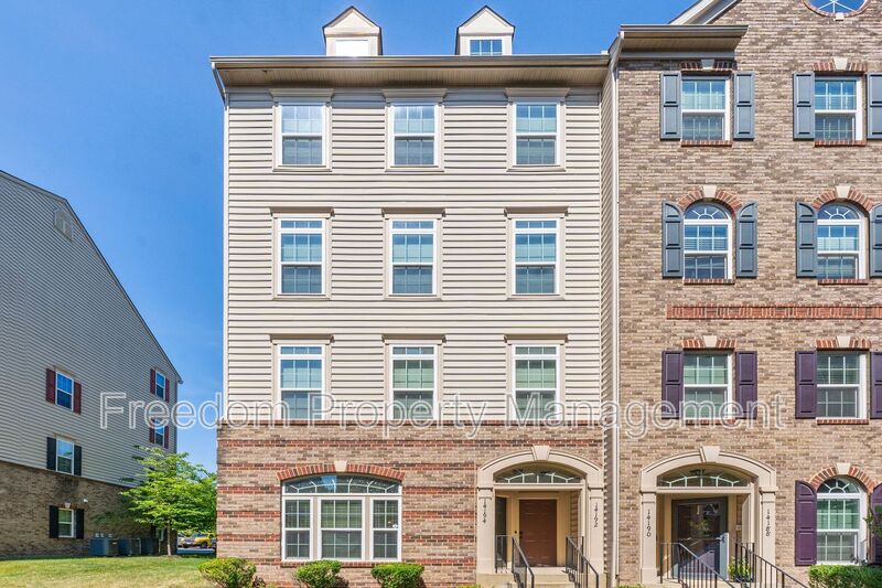 Gainesville Townhome: 14194 Haro Trl