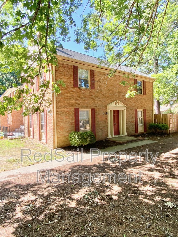 Newport News House: 416 Hustings Ln