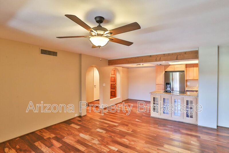 Phoenix Condo: 7557 N. Dreamy Draw Dr.