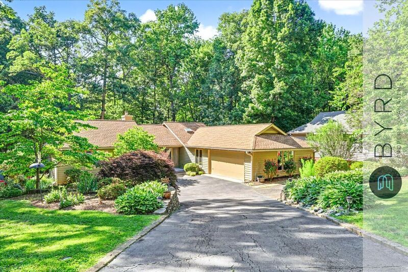 Midlothian House: 5806 Harbour Bluff Ter