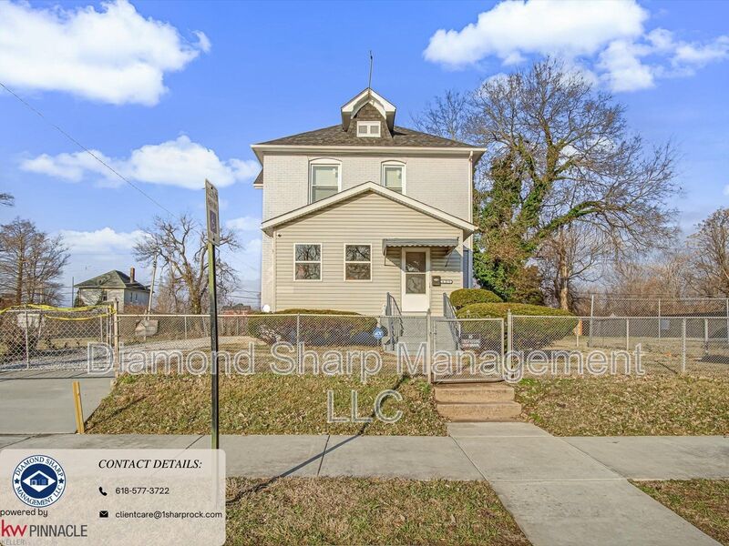 East St. Louis House: 625 North 24th Street