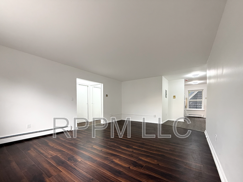 Belleville Condo: 19 Van Rensselear Street - 3
