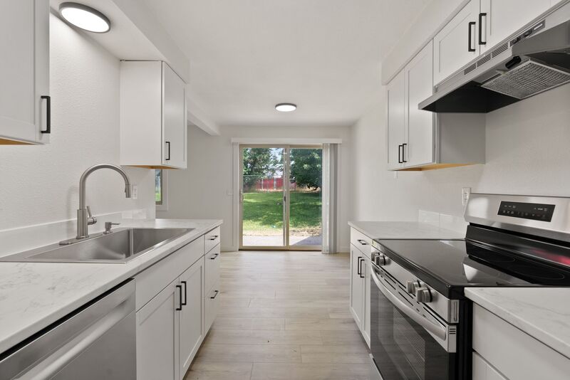 Post Falls Condo: 208 West 13th Avenue - 1