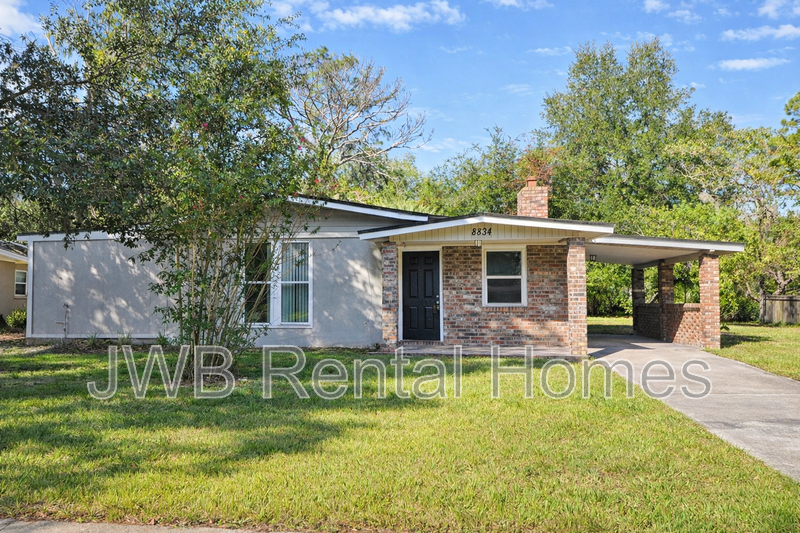 Jacksonville House: 8834 Darlington Dr