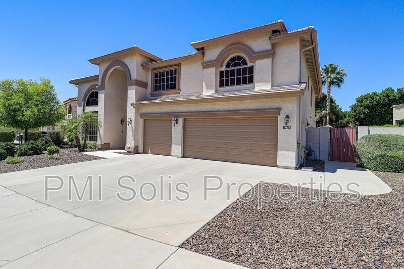 Litchfield Park House: 13412 West Annika Drive