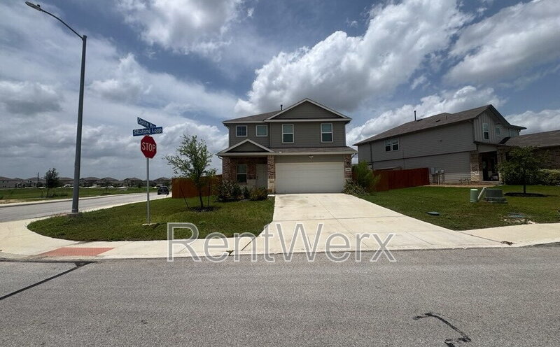 San Antonio House: 13804 Siltstone Loop