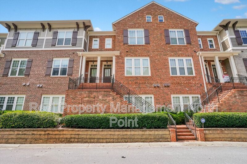 Decatur House: 3026 Eltham Pl