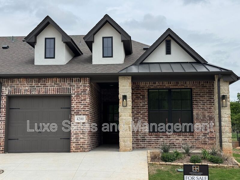 Edmond House: 4200 Abbey Park Dr