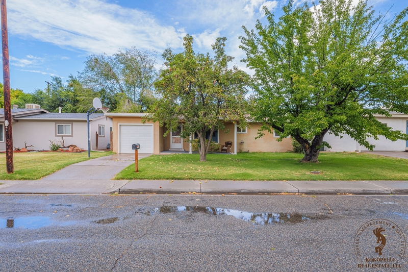 Grand Junction House: 1234 Bonito Avenue