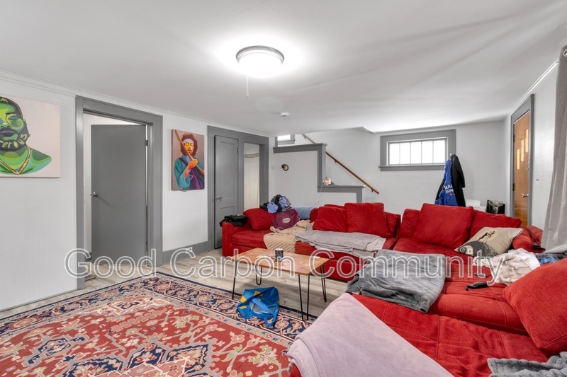 Fredonia House: 36 Water