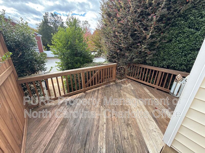 Cornelius Townhome: 17811 Delmas Drive