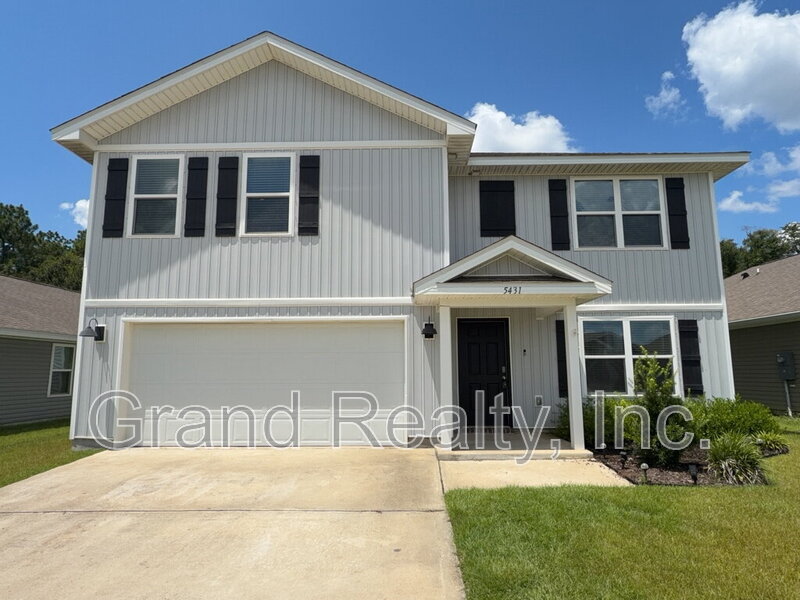 Pace House: 5431 Peach Dr