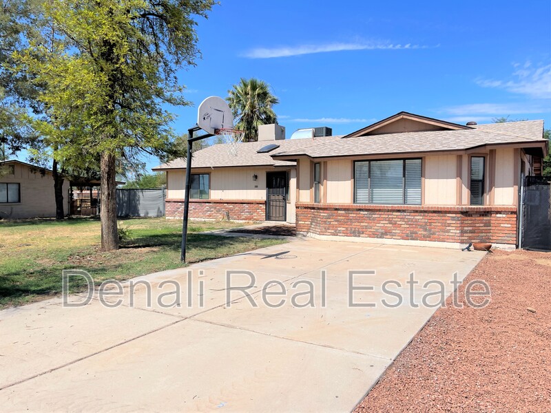 Litchfield Park House: 2918 N 193rd Ave