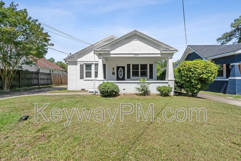 Augusta House: 1315 Merry Street