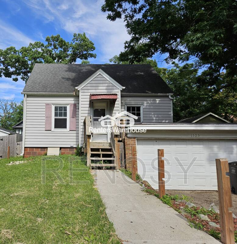 Des Moines House: 1525 32nd Street