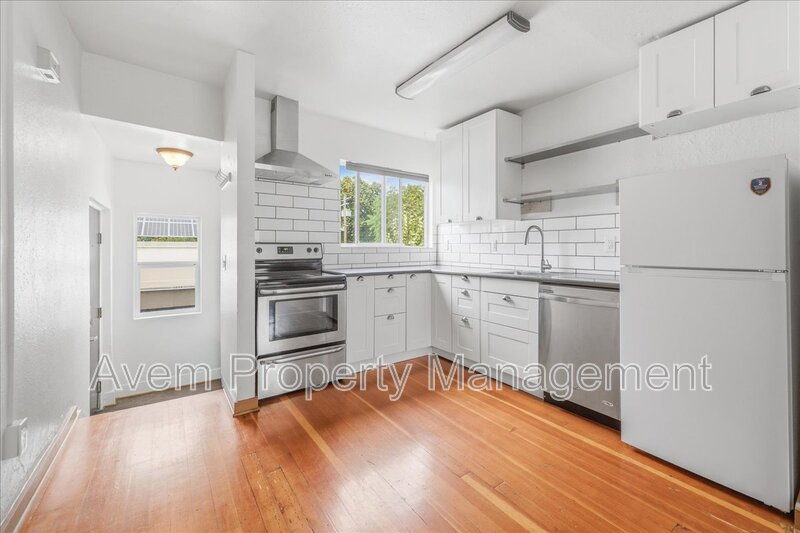 Portland Condo: 5922 N Albina Ave, Unit 5