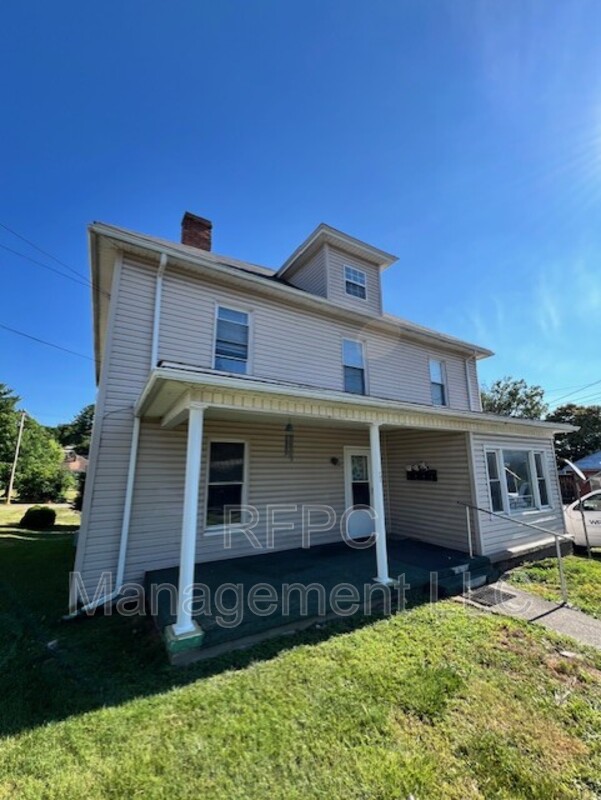 Princeton Condo: 402 Straley Avenue - 1