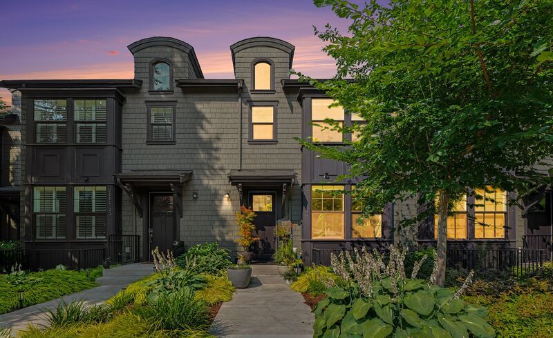 Seattle Townhome: 2111 9th Avenue W