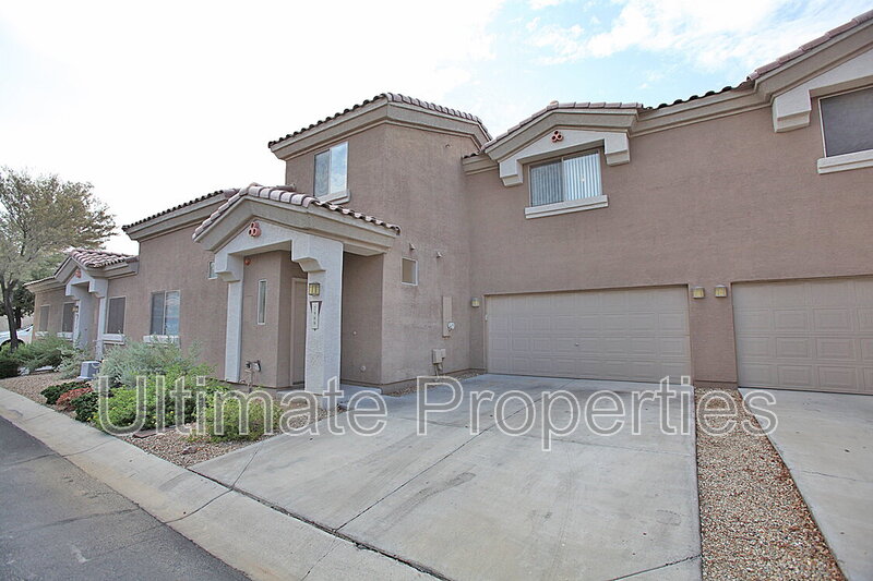 Peoria House: 7989 W Mary Jane Ln