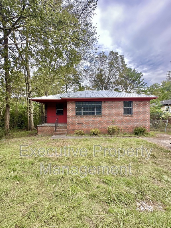 Brighton House: 5301 Main Street