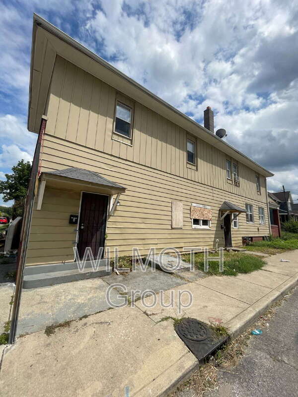 Indianapolis Condo: 117 East Palmer Street