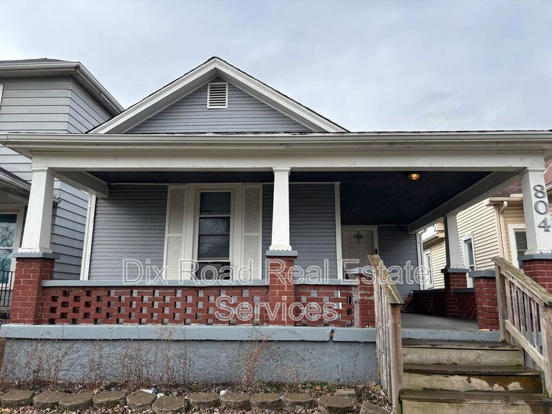 Middletown House: 804 Elwood Street