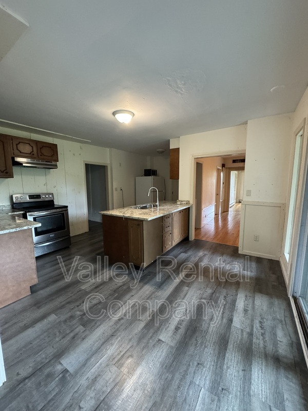 South Hadley Condo: 18 Main Street - 1L