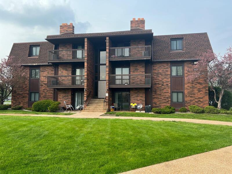Highland Condo: 2045 45th Street - 1